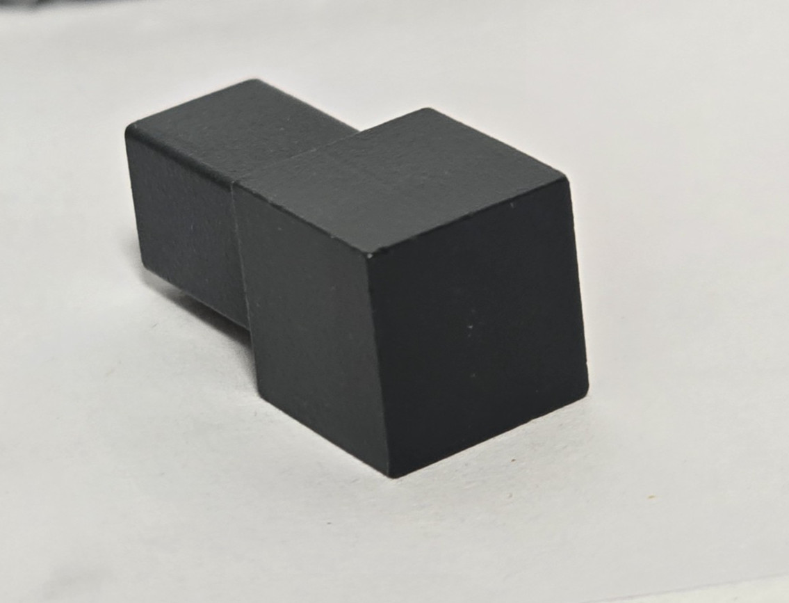 LATICRETE SQ4-A100RAV-11 SQUARE SHAPE 3/8″ RAVEN INSIDE/OUTSIDE CORNER (10-Pack)