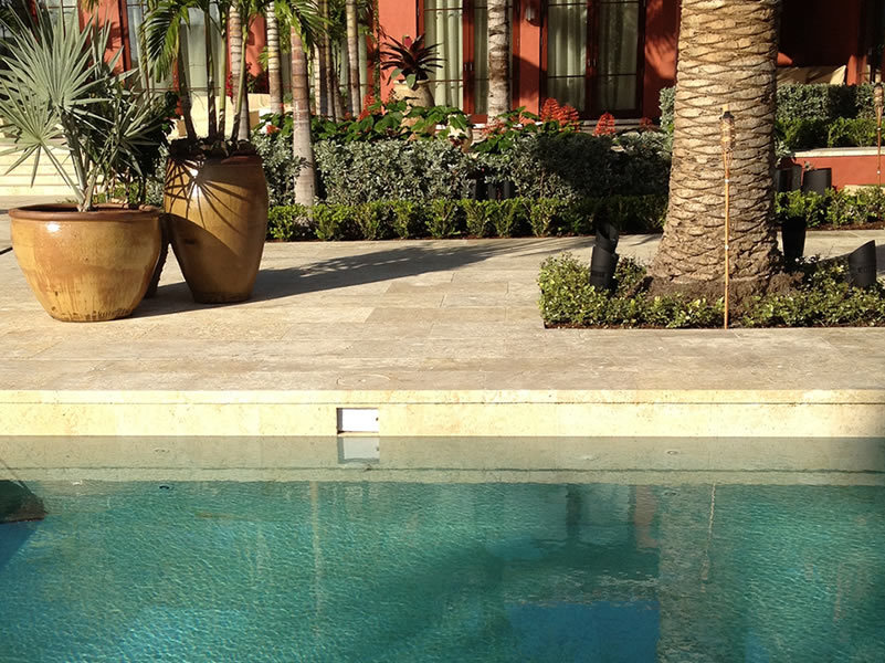 CORALSTONE NATURAL KEYSTONE TILES 16 X 16 X 3/4″