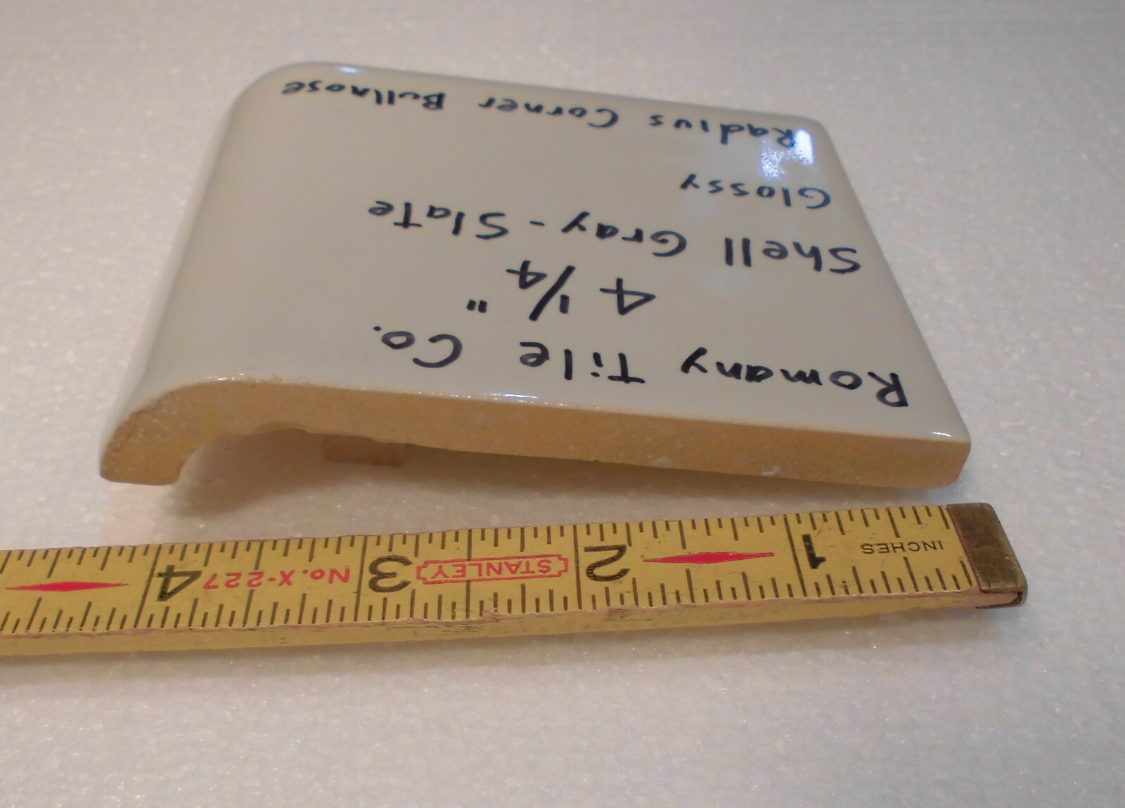 1 pc. Slate / Shell Gray: Radius Corner Bullnose Ceramic Tile 4-1/4″ Glossy, NOS