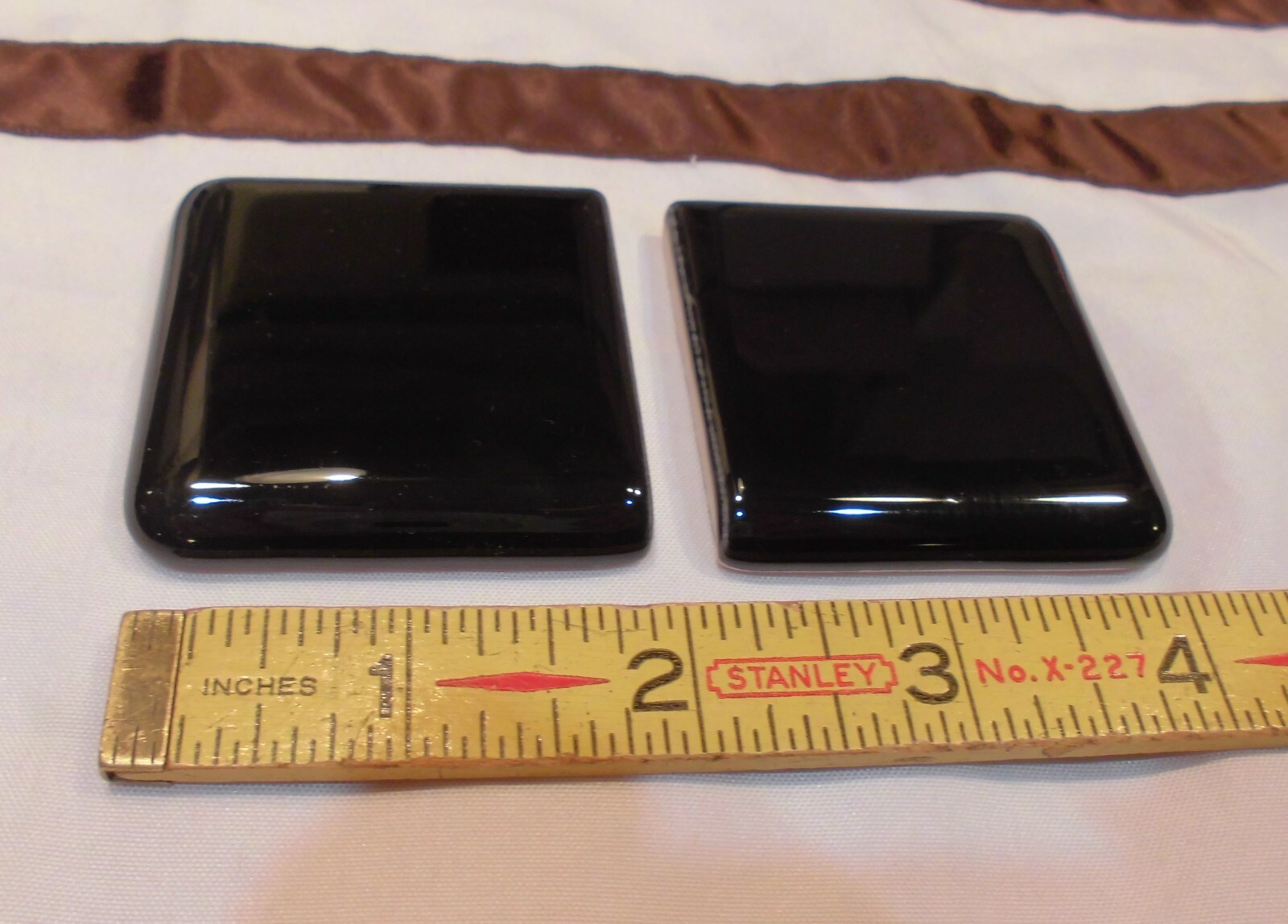 2 pcs. *Glossy Black* 2″ X 2″ X 5/16″ Ceramic Surface Bullnose Corner Tiles NEW