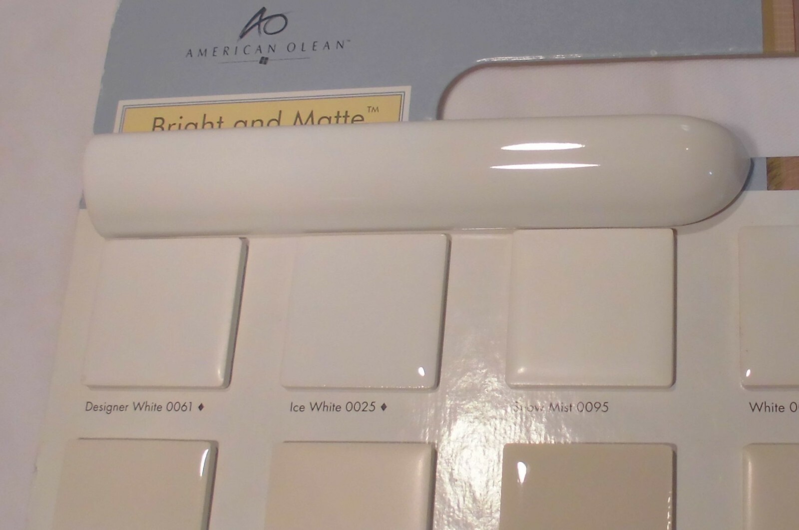 2 pcs. *Gloss White* Ceramic Quarter Round Tiles 1″ X 6″ Finished Corner Beak