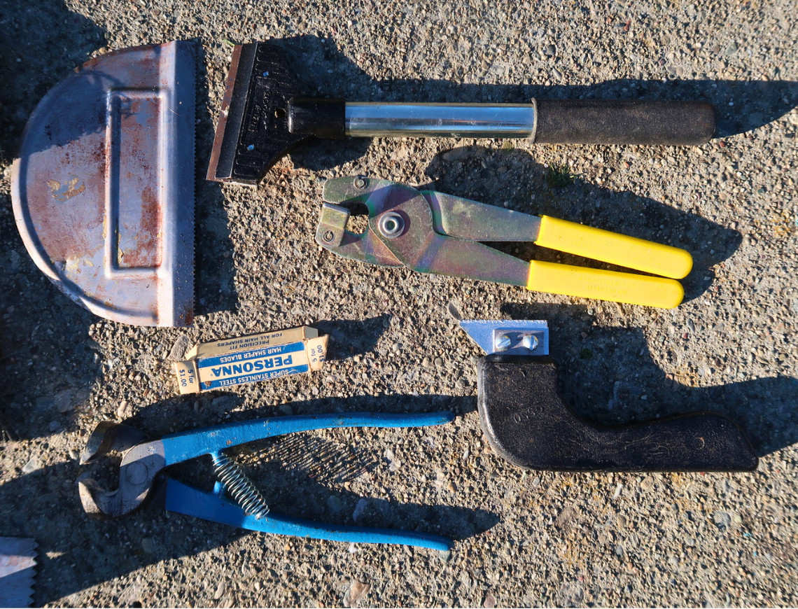 Mixed Tool Lot Tile Tools Plaster Trowels Craftsman Wood Cutters Set w/ Bag