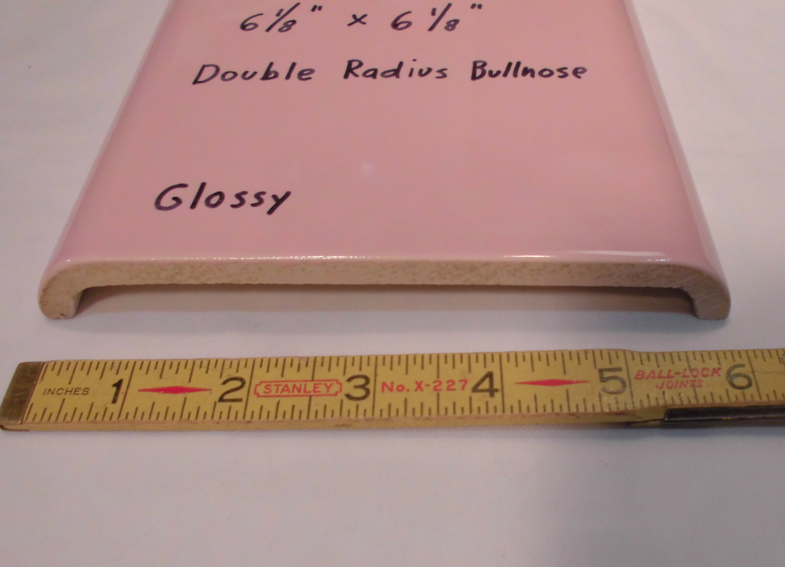 1 pc. Shell Pink 6″ x 6″ Double Radius Bullnose Glossy Ceramic Tile: made 1950’s