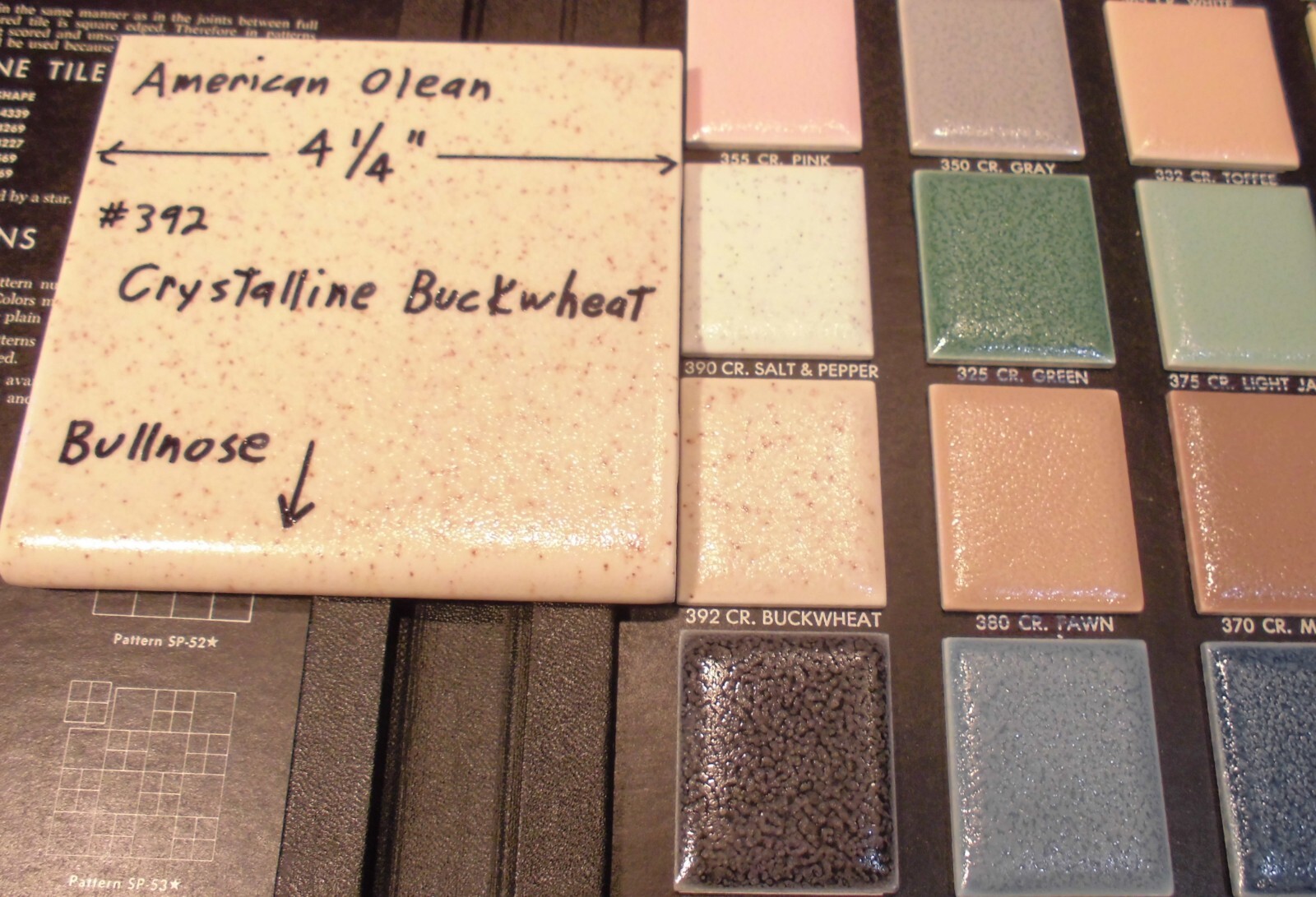 1 pc. *Crystalline Buckwheat* 4-1/4″ Ceramic Bullnose Tile by American Olean NOS