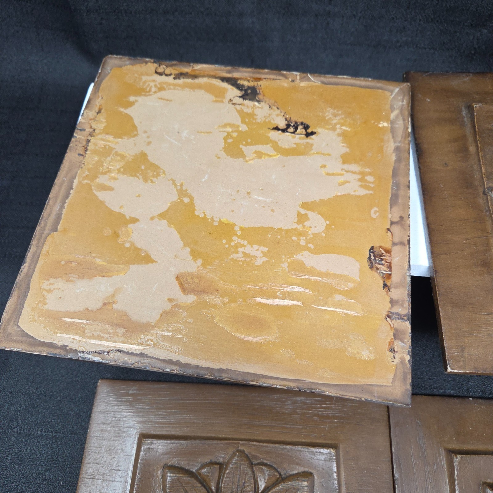 VTG Brown Square Ceramic Flower Tile Panel – Set of 4 – 8 inches x 8 inches