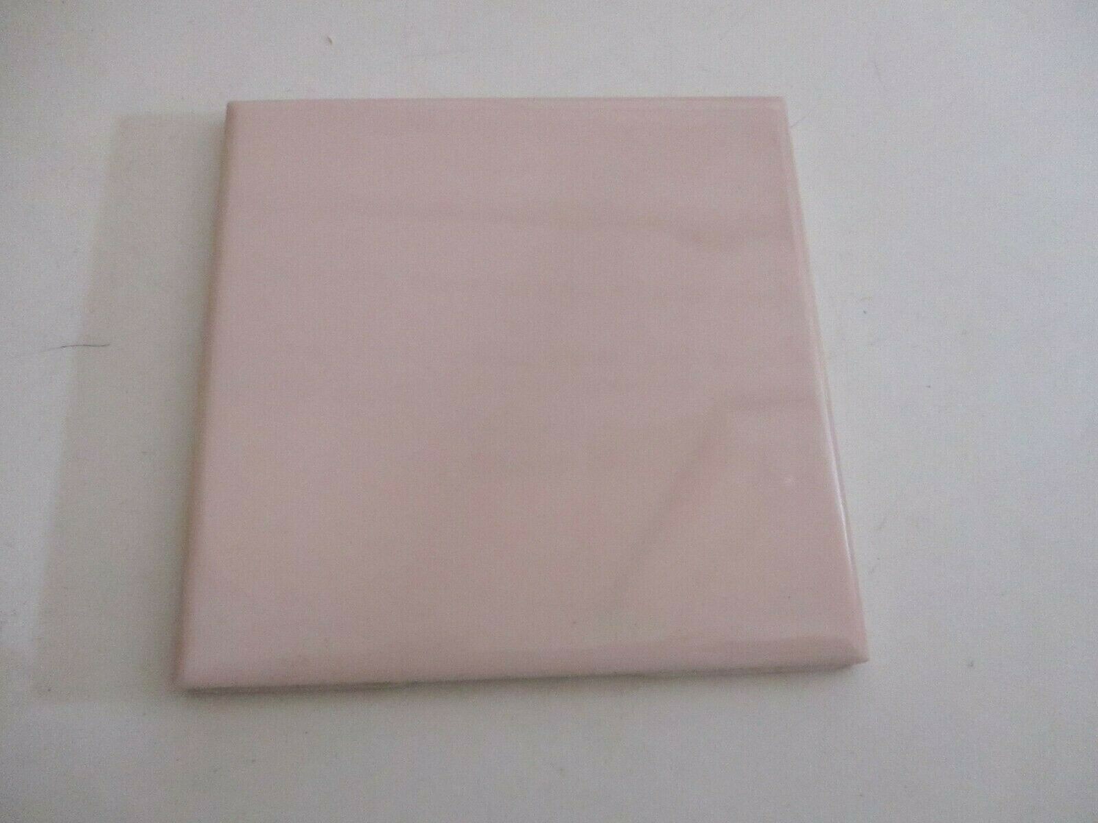 1 Wall Tile US Ceramic 724764 091004 Gloss Light Pale Pink 4-1/4″ Vintage 1990s