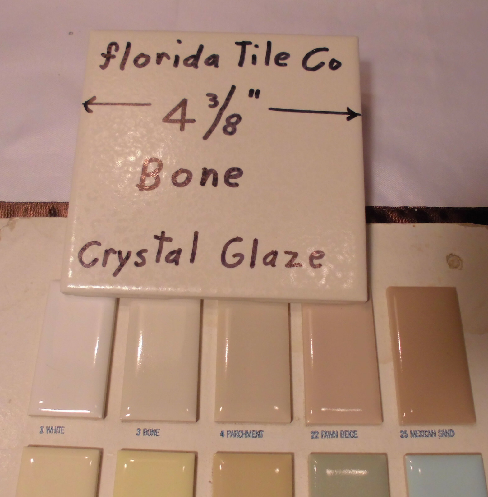 1 pc. *Bone* Ceramic Tiles 4-3/8″ Crystal Glazed by Florida Tile Co. (NOS) USA