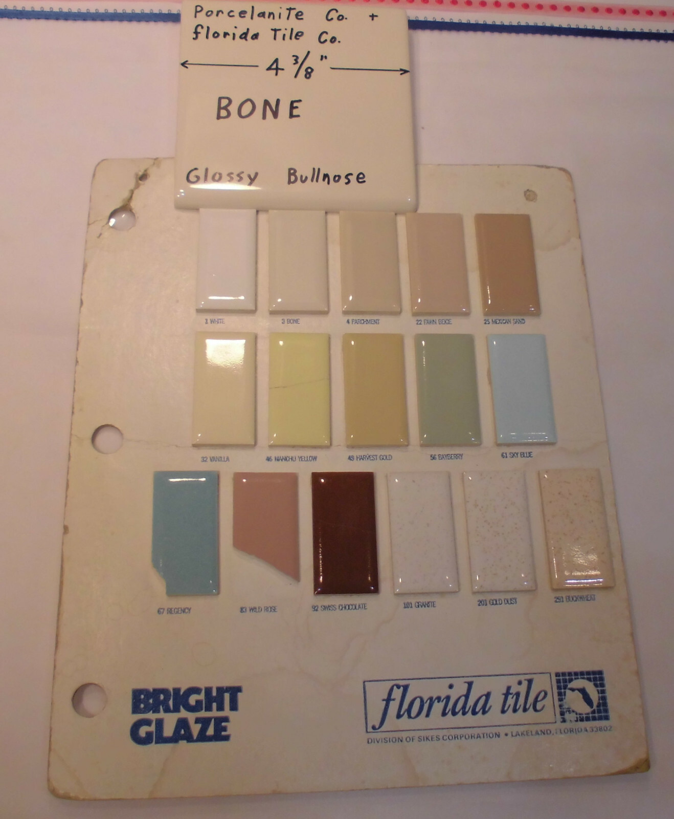1 pc. Bullnose Ceramic Tile *Bone* 4-3/8″ Florida Co. New Stock Glossy Mint