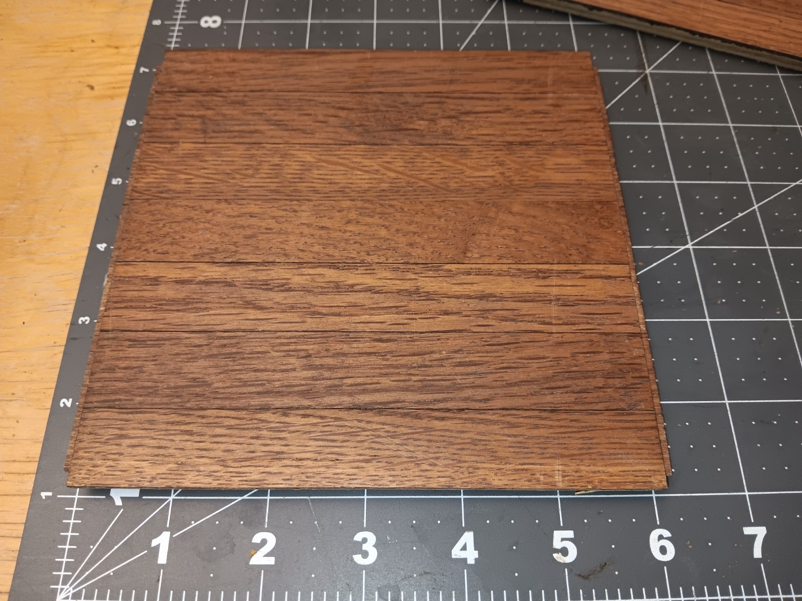 OAK RECLAIM PARQUET ( 4 pieces of 7 finger Bruce flooring ) = 1 SQ FT / Used