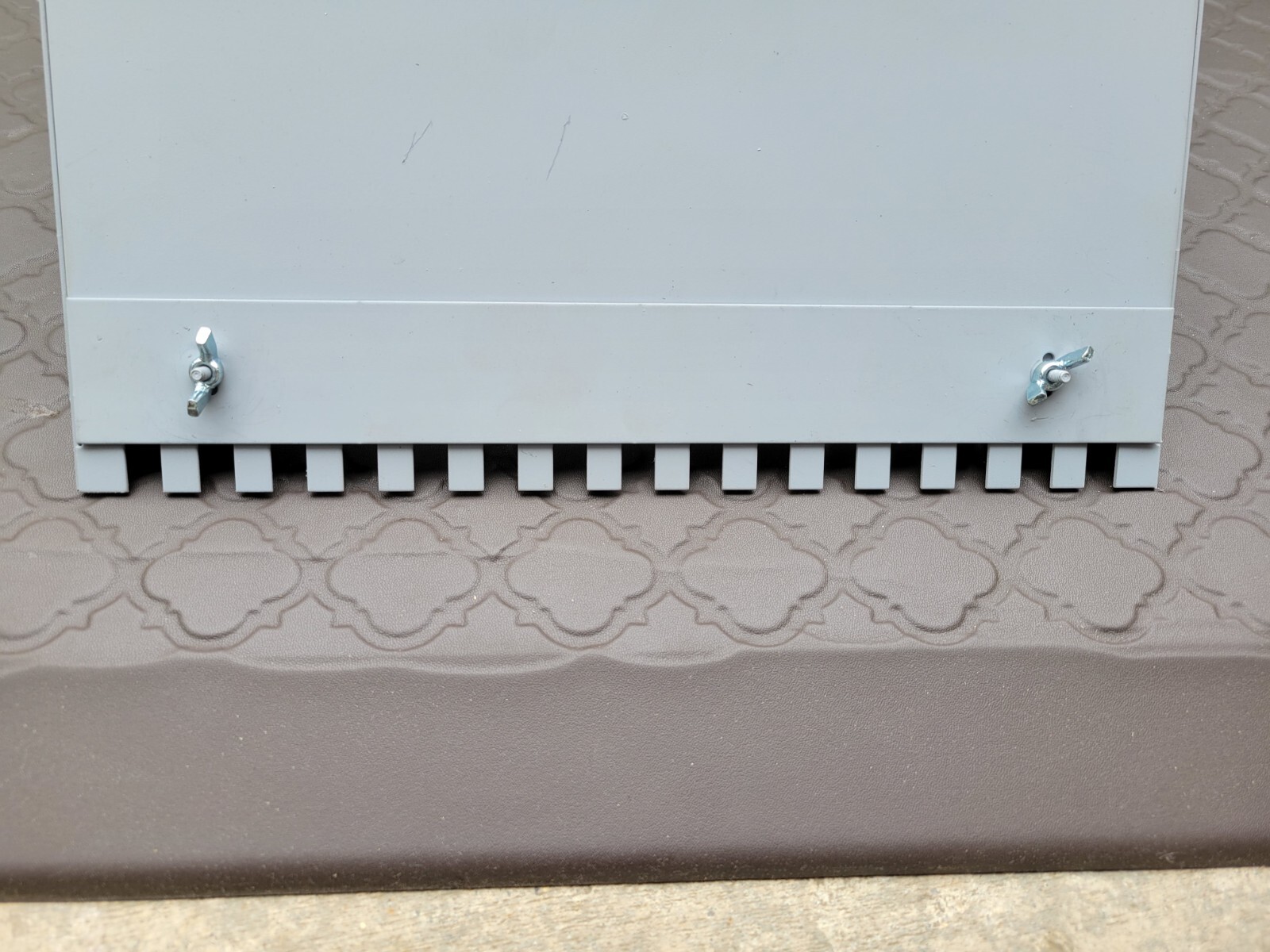 Trowel tile box 9″
