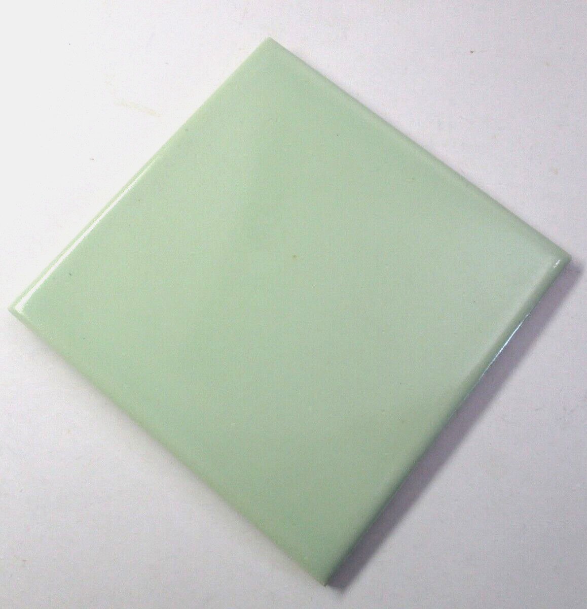 1 Wall Tile Atco USA 4-3/8″ Gloss Light Pastel Green Ceramic 1950s Retro Vtg MCM