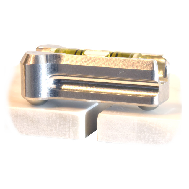 Tile Lippage Leveling System … Kit Contains 3 levels and 1 case