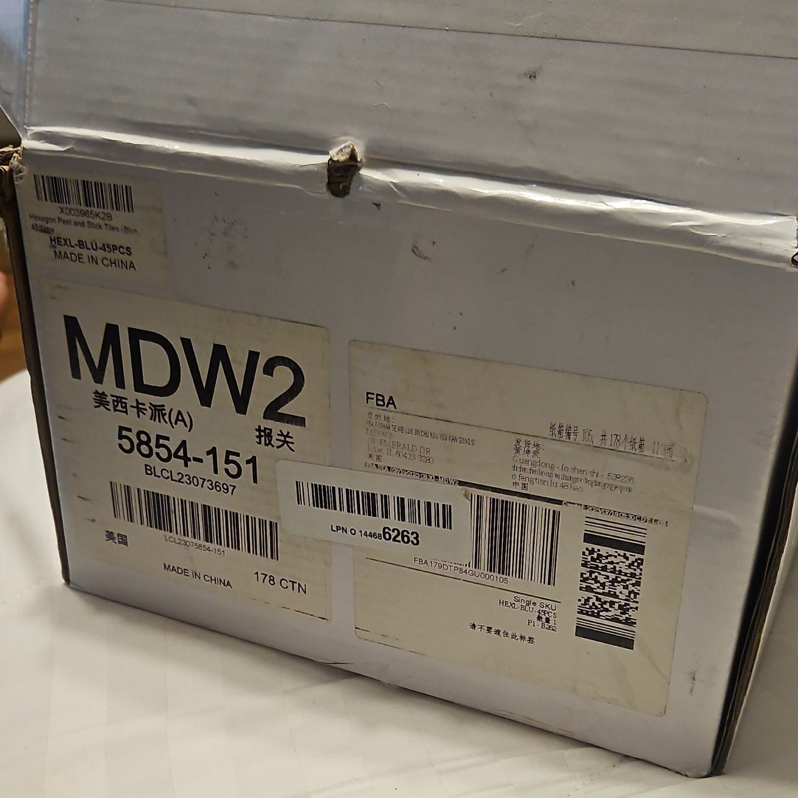 MDW2 Hexagon Blue/White PVC Peel & Stick Tiles 45 Pack, 4.5in Matte