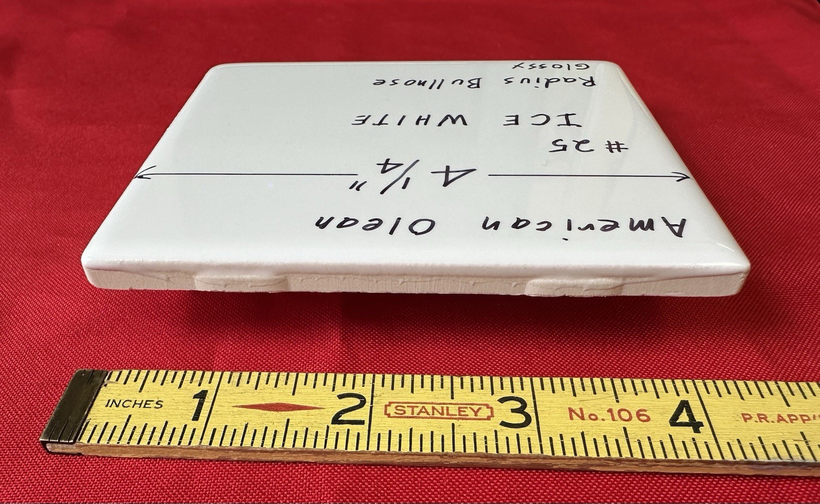 1 pc. Ice White: Gloss Radius Bullnose Ceramic Tile 4-1/4″ American Olean, New