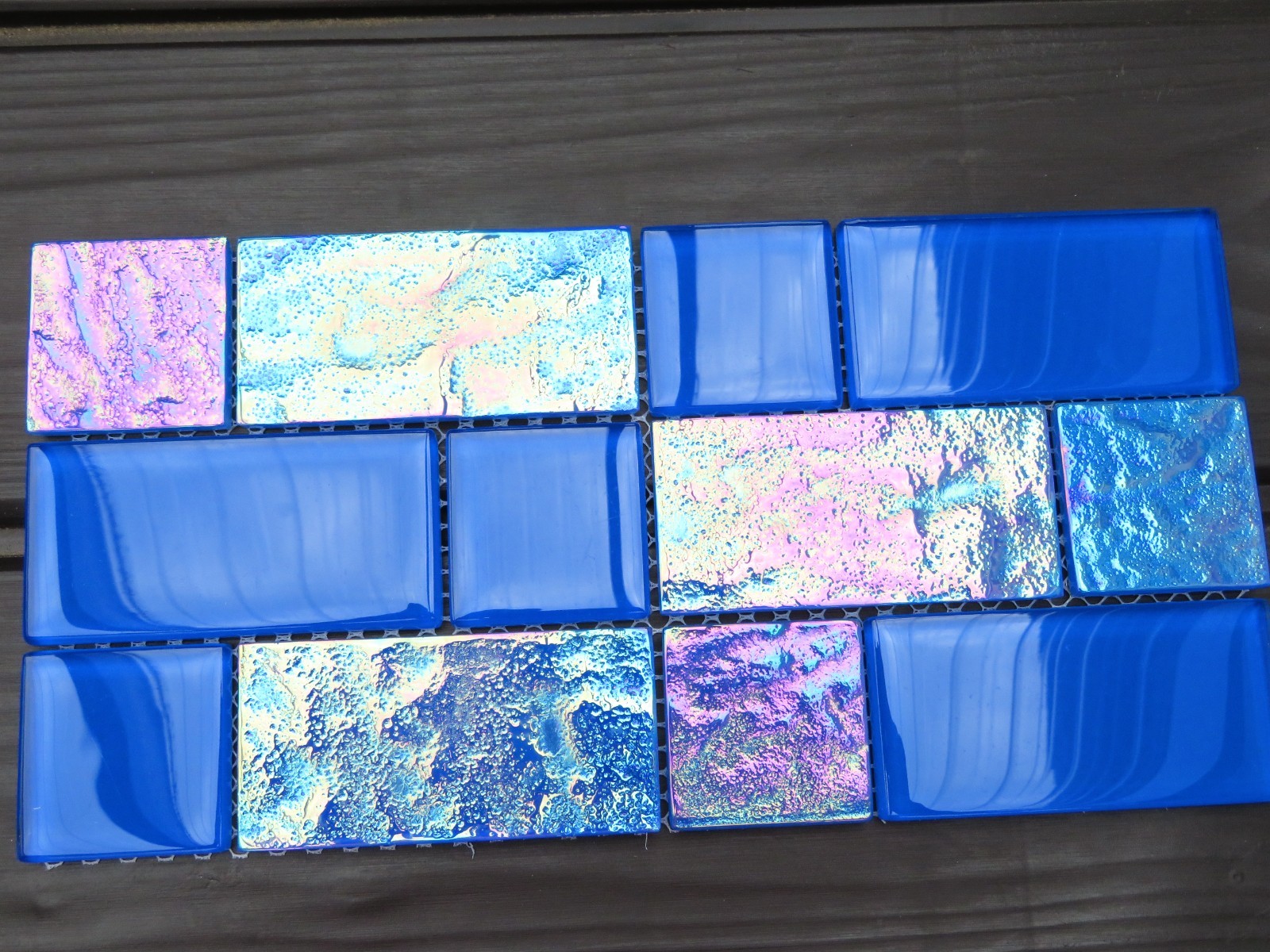 Tiles Iridescent Glass Weatherproof Sheet of 12″ x 6″ Wavy & Smooth Unused Blue