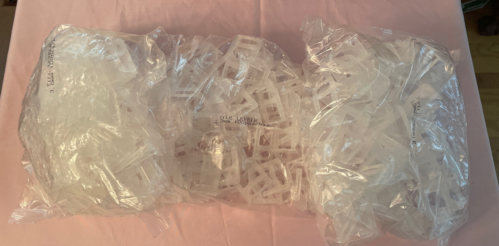 300 Tile Leveling Spacers 3.0mm. Brand New Free Shipping