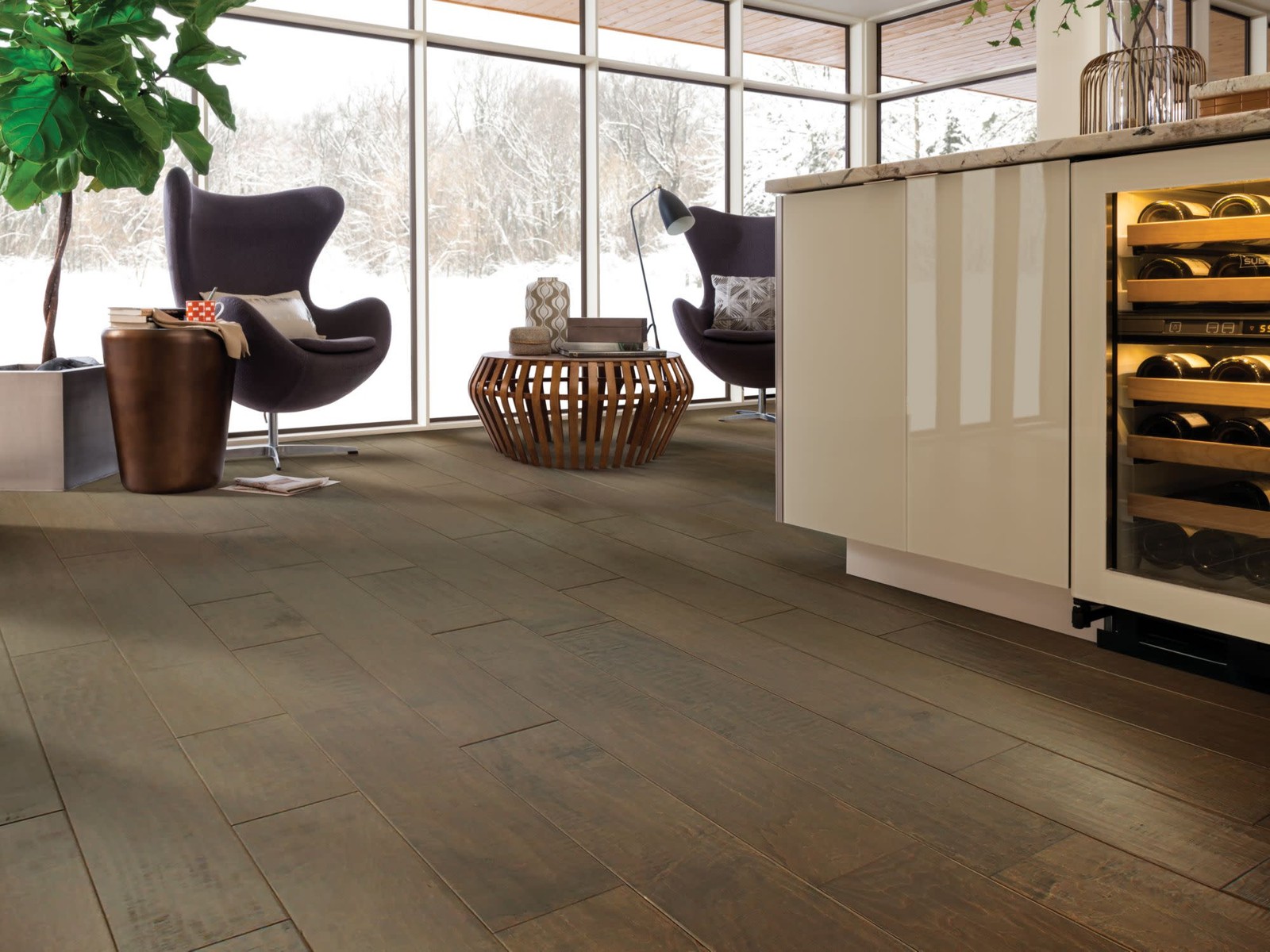 Shaw SW548 Yukon Maple 6-3/8″W Heavy Scraped Engineered Hardwood – Timberwolf