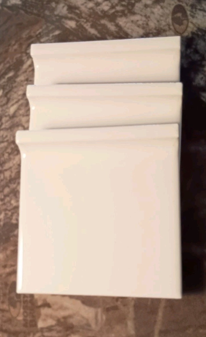 1 Cove Base Ceramic Radius Tile USA 4-1/4″ Gloss White Vtg Mid Century Rare NOS