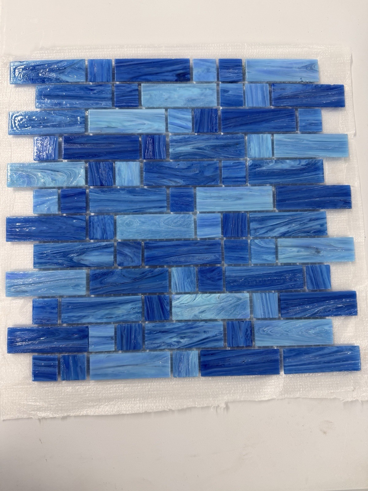 Tesoro Aquatica Dash Glass Mosaic Tile 11.75” x 12” – 59 Sq Ft Total Qty