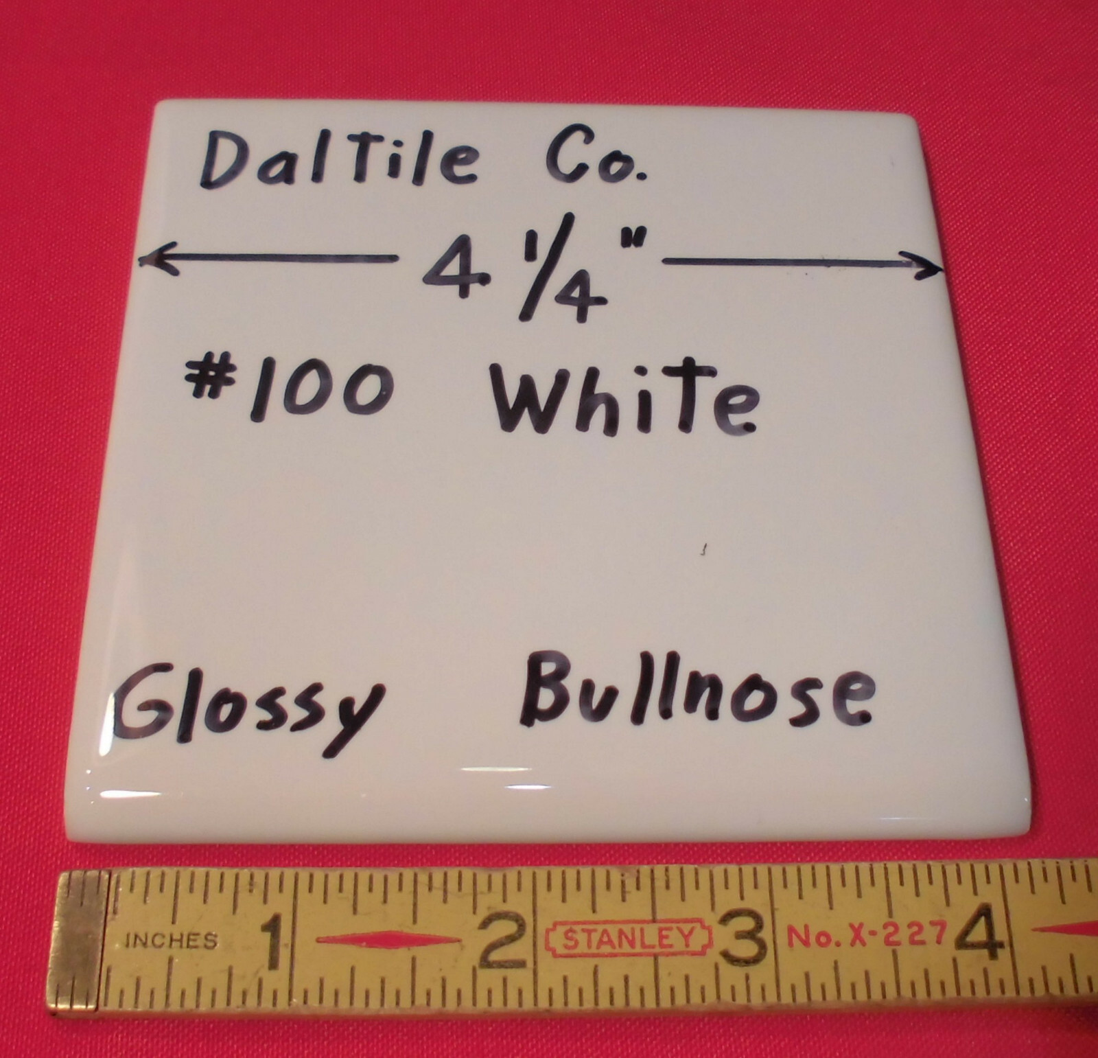 1 pc. White #100 by Daltile Co. 4-1/4″ Ceramic Surface Bullnose Tile; New Flat
