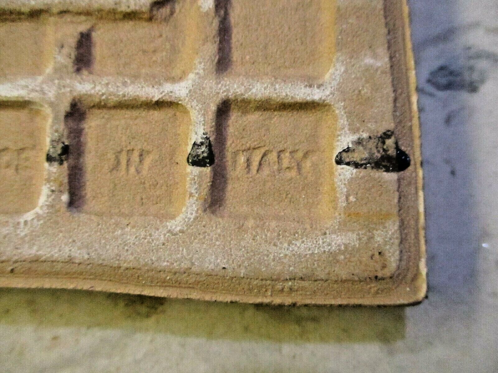 1 Floor Tile Italy Gloss Beige Roughly 3-7/8″ Sq. Porcelain MCM Made Imperfect