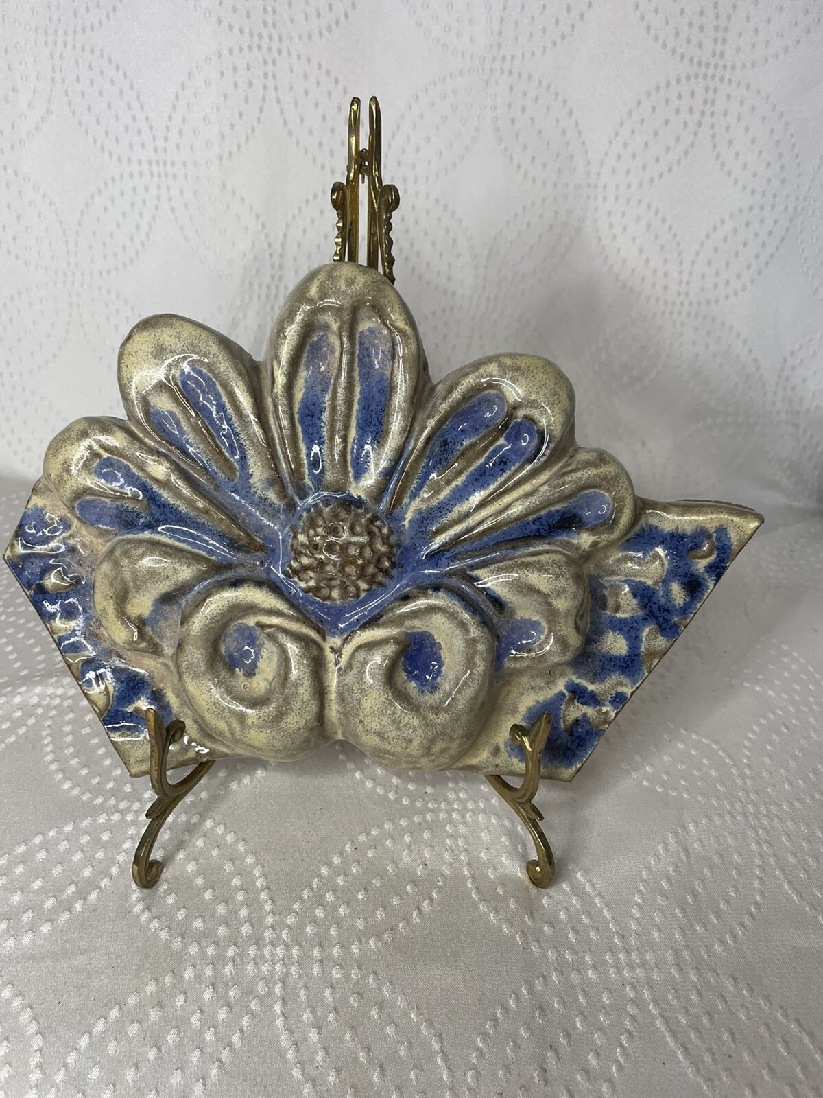 Large HAND MADE Ceramic Flower Accent Blue/Tan Mottled Tile Mosaic Display