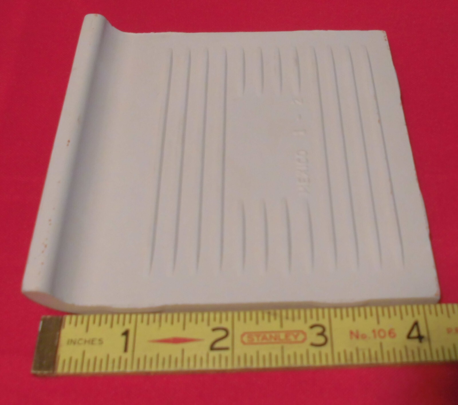 1 pc. Cypress Green: Glossy Radius Bullnose Ceramic Tile 4-1/4″ by Daltile Co.