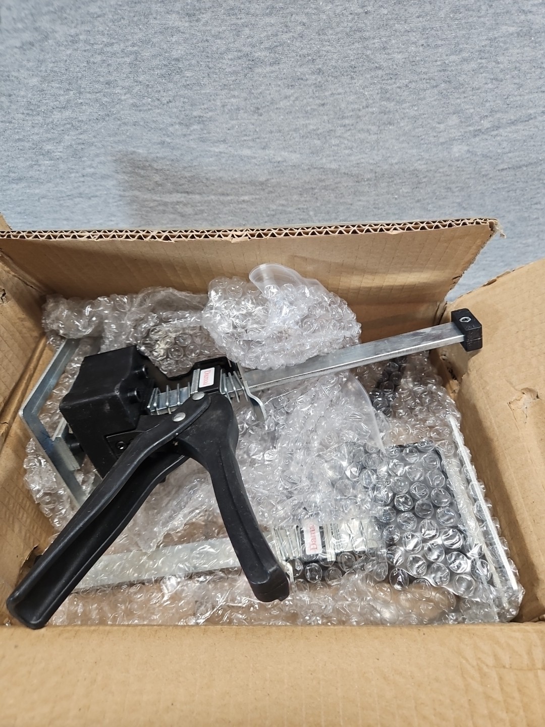 Pair Of Tile Lifter Arm 2 Pack New (A13)