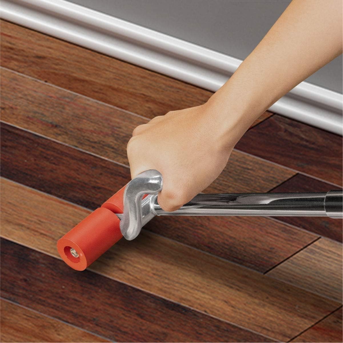 Extendable 27-Inch Floor & Wall Roller with 7.5″ Non-Markin Roller – DIY Tool
