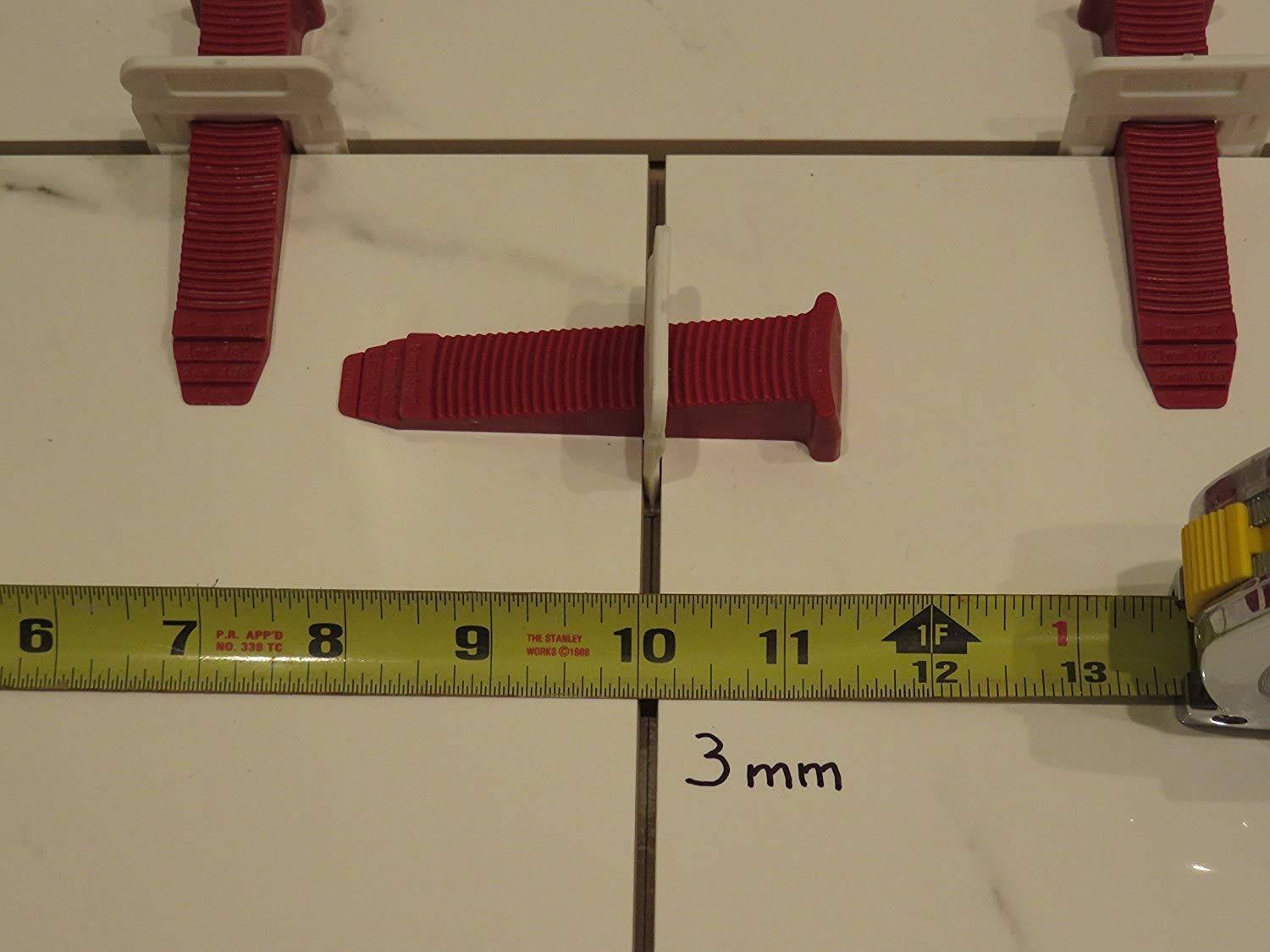 Tile Leveling System 1/8″ Spacers – 250 Clips, Red Wedges Sold Separately
