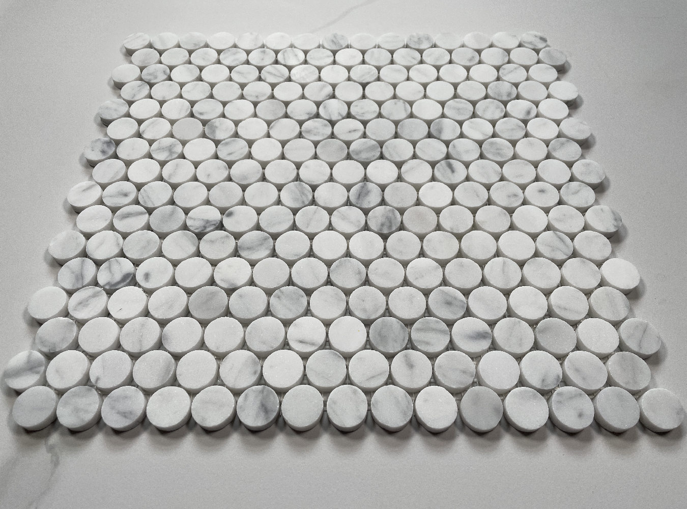 C93LXH Carrara White Venato Marble 1″ Penny Round Mosaic Classic Tile Honed