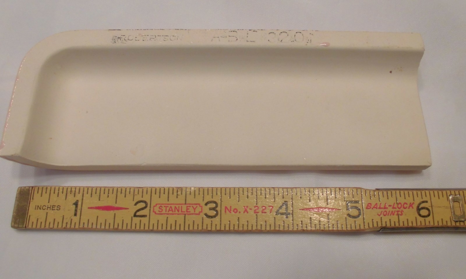 2 pcs. *Shell Pink* 2″ X 6″ Ceramic Radius Bullnose Corner Tiles by Robertson
