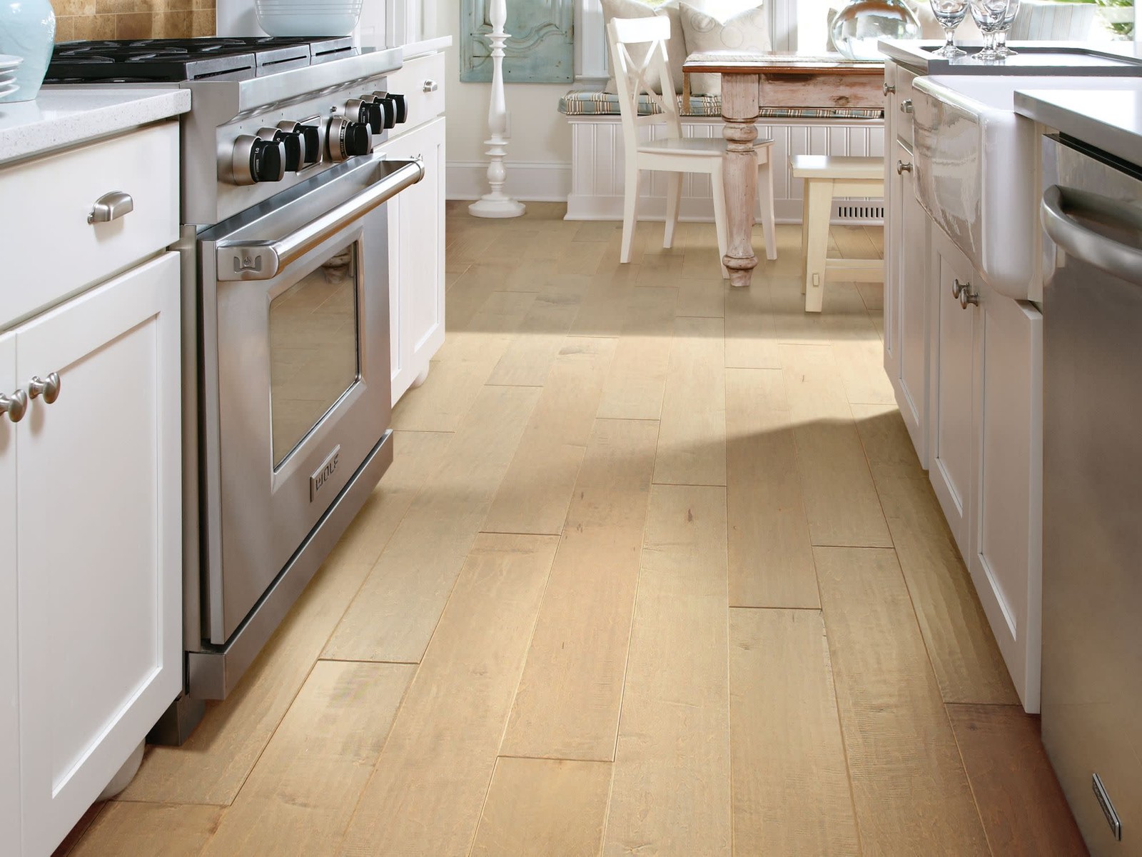 Shaw SW548 Yukon Maple 6-3/8″W Heavy Scraped Engineered Hardwood – Buckskin