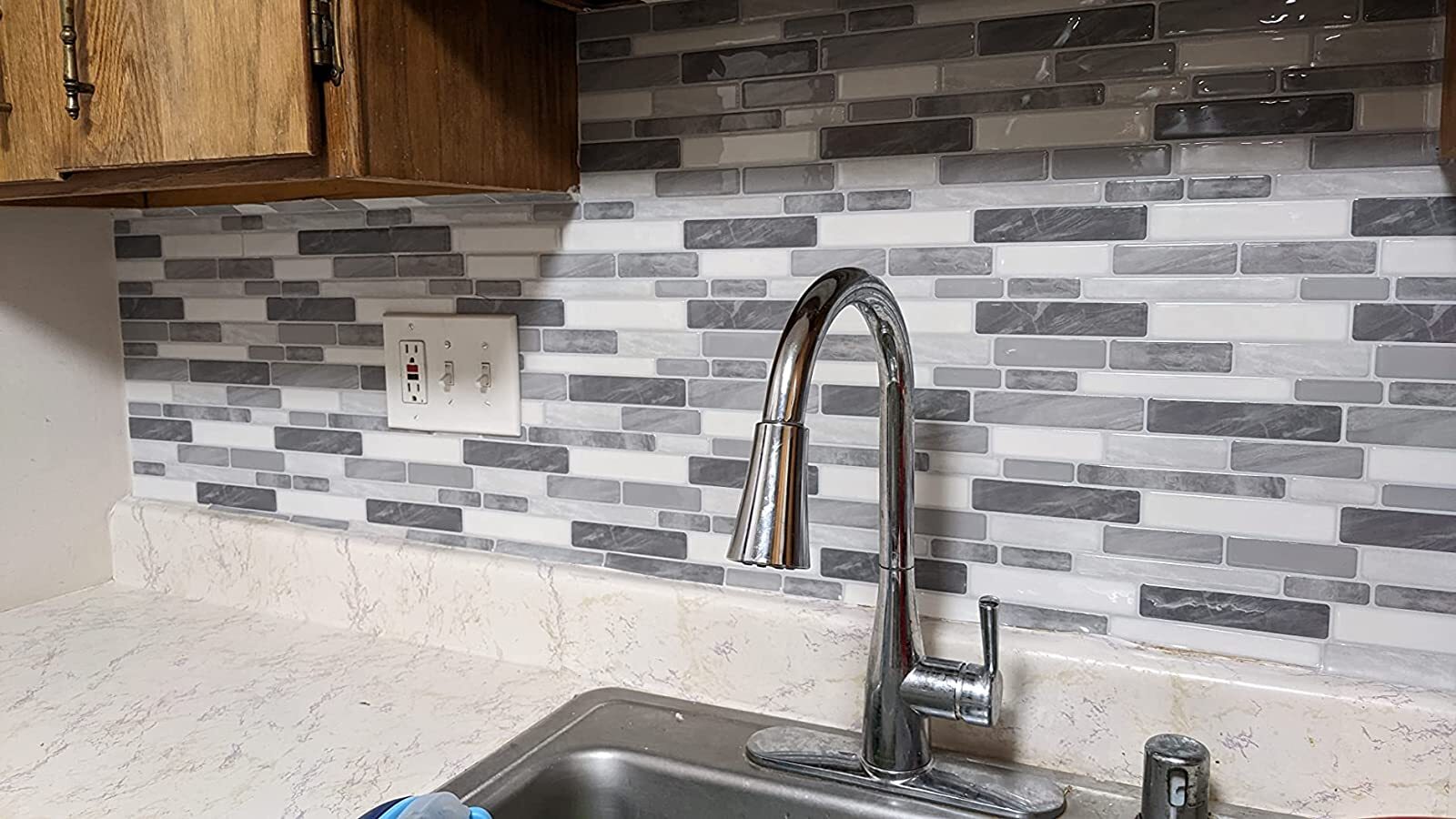 Art3d 10-Sheet Peel and Stick Backsplash for Kitchen, 12 x 12in. Marble Design