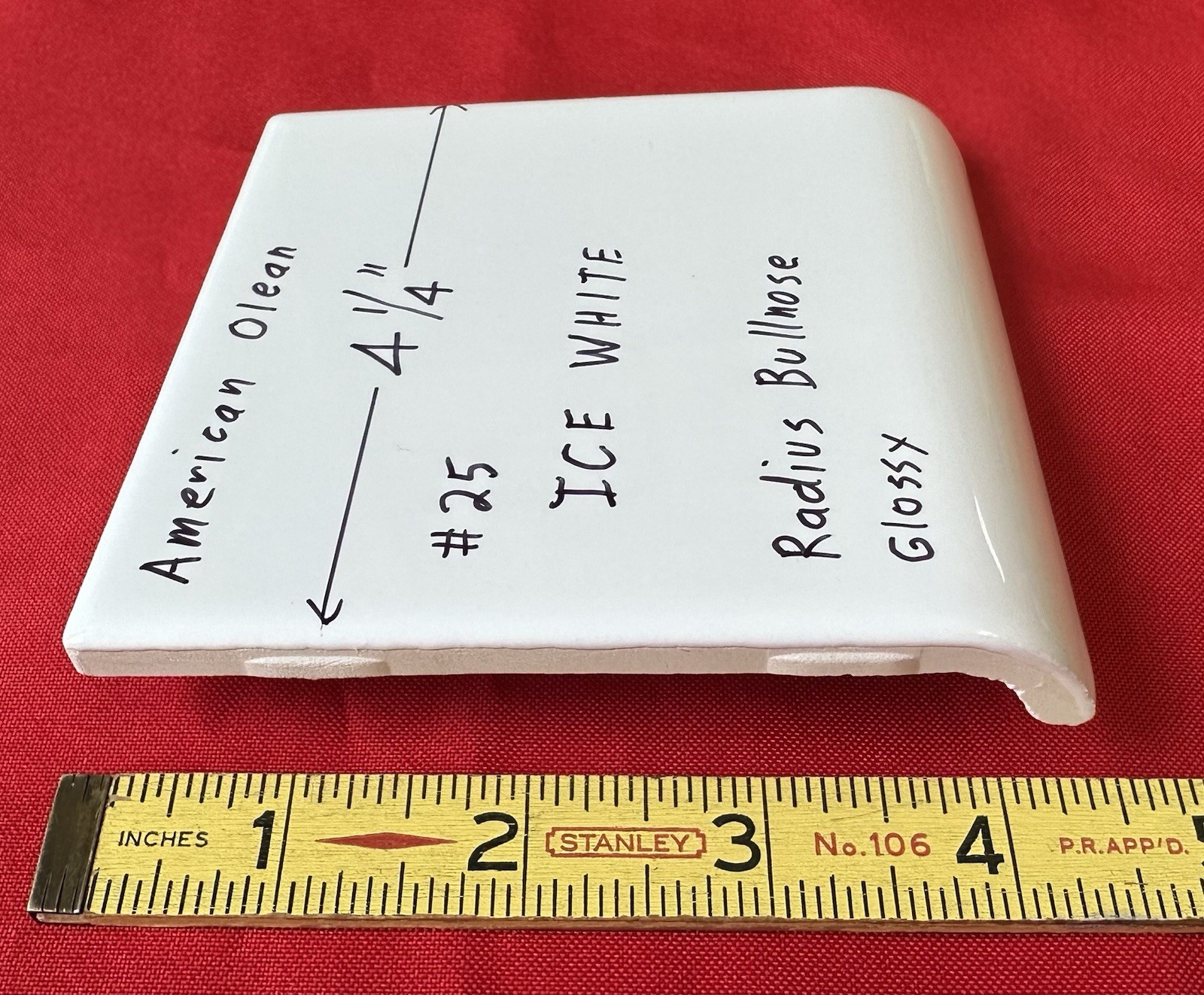 1 pc. Ice White: Gloss Radius Bullnose Ceramic Tile 4-1/4″ American Olean, New