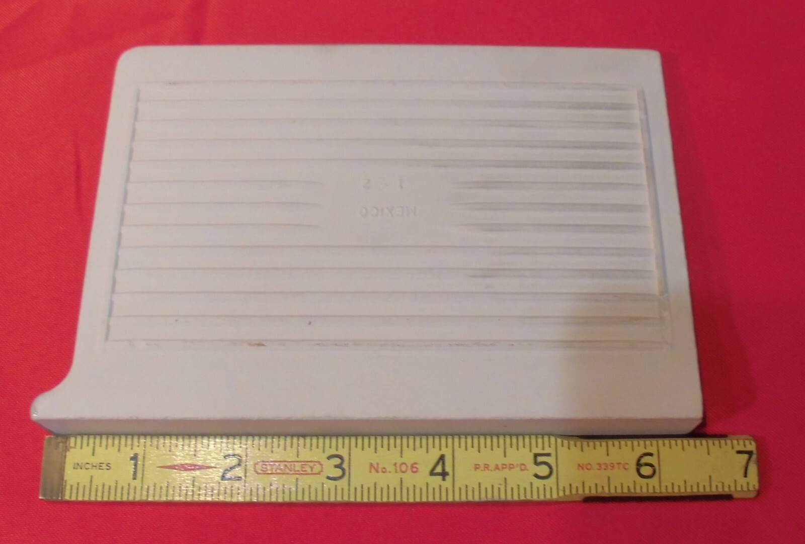 1 pc. Light Smoke Gray: base/cove Ceramic Tile: 4-1/4″ X 6″ Right Finish Corner