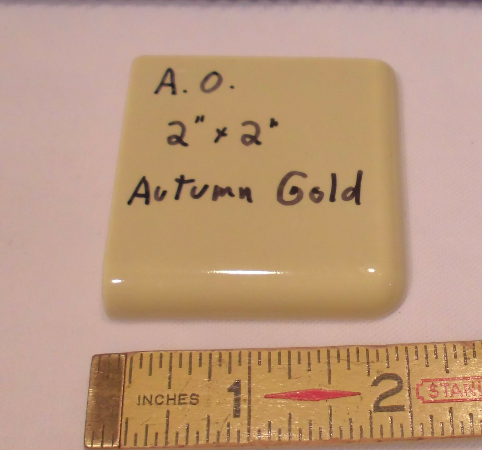 1 pc. Autumn Gold – Yellow 2″ X 2″ X 5/16″ Ceramic Surface Bullnose Corner Tile