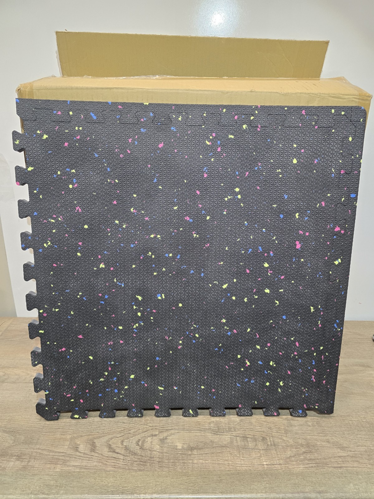 Norsk Dual Density Foam Floor Tiles 12 Pack Black Neon Specks 24″x24″x.79″ 48ft²