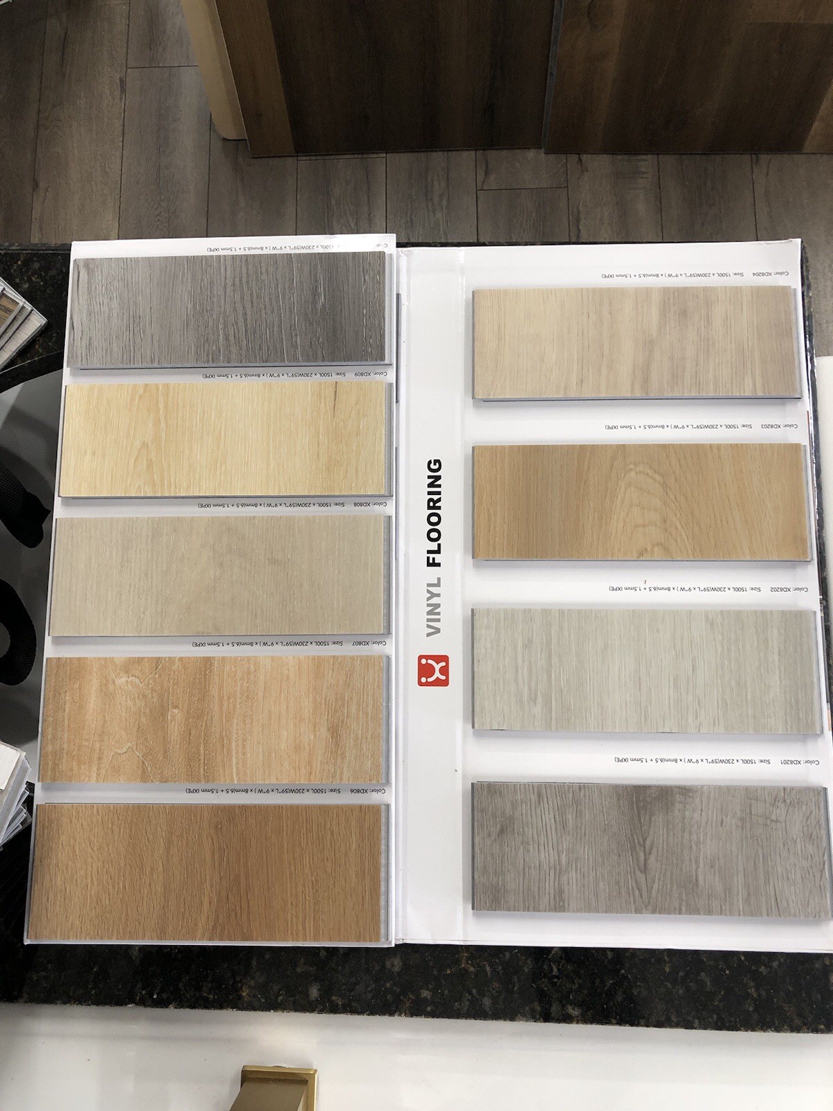Laminate Vinyl SPC Tile Wood Flooring Luxury Water Proof Scratch Proof
