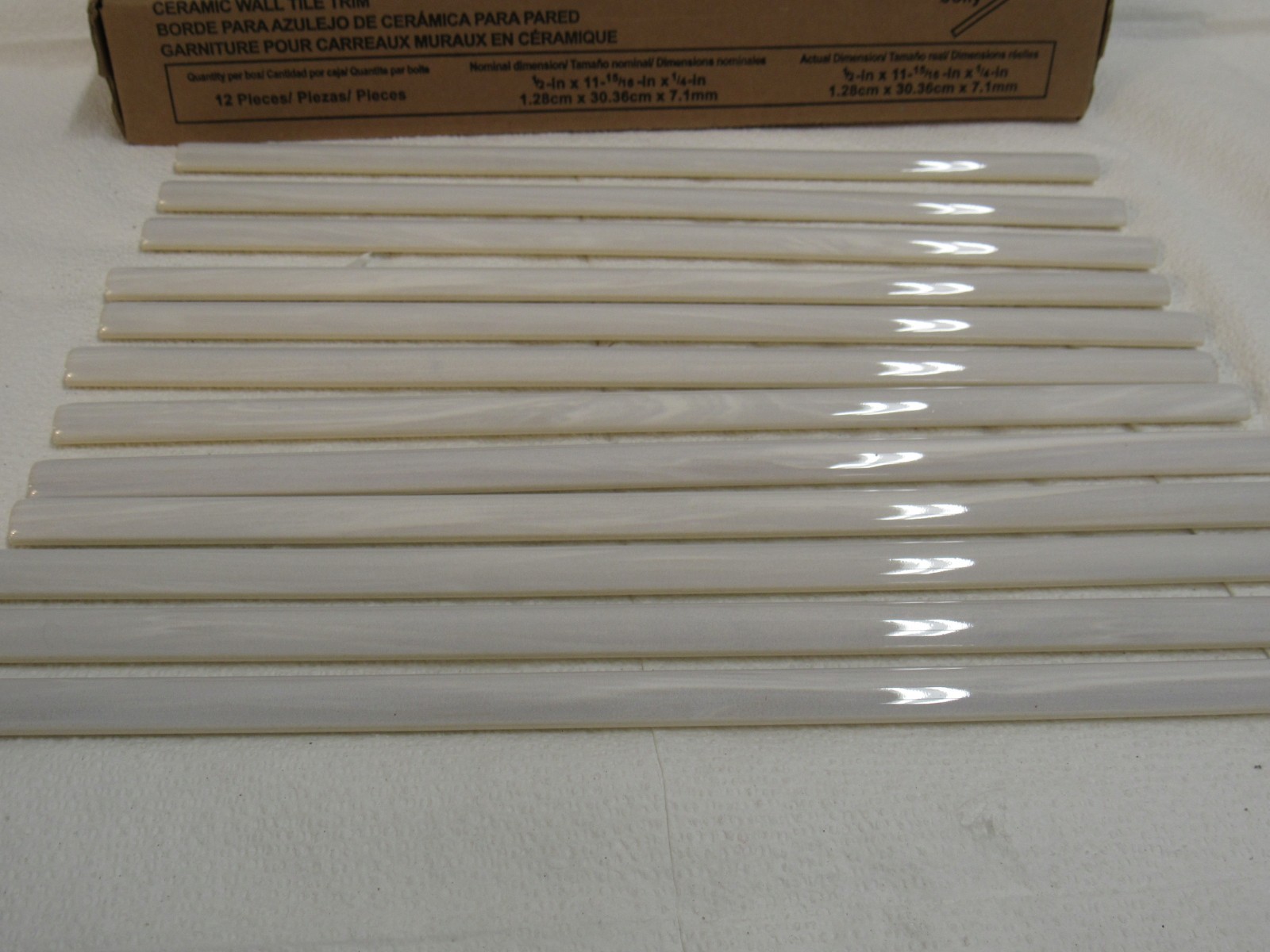 Dal-Tile Ceramic Trim “Jolly” CP06-Providential Gloss 12″x12″x1/4″ Pack of 12
