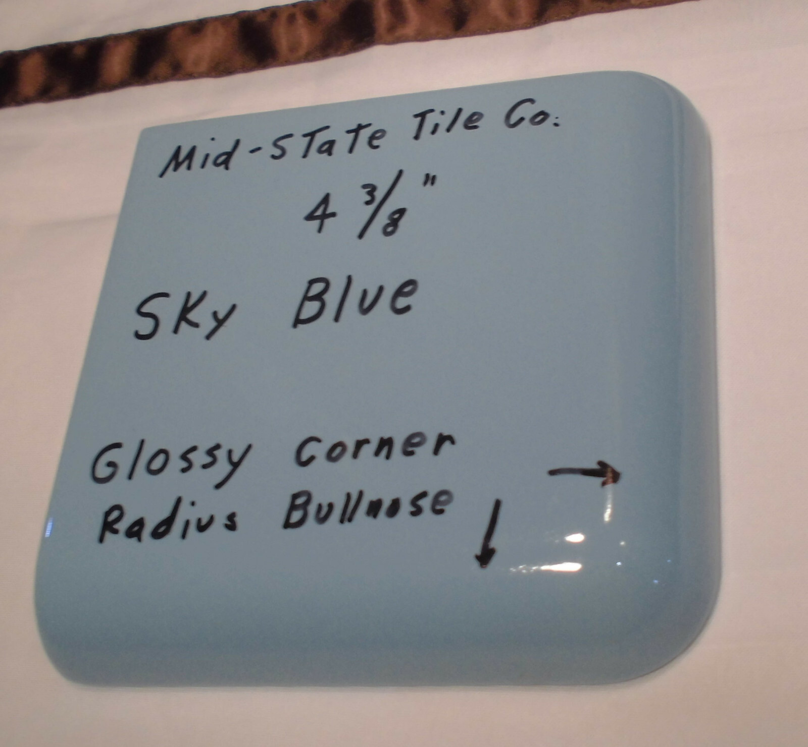 1 pc. Corner Bullnose; Sky Blue Glossy Ceramic Tile by Mid-State 4-3/8″ Mudd