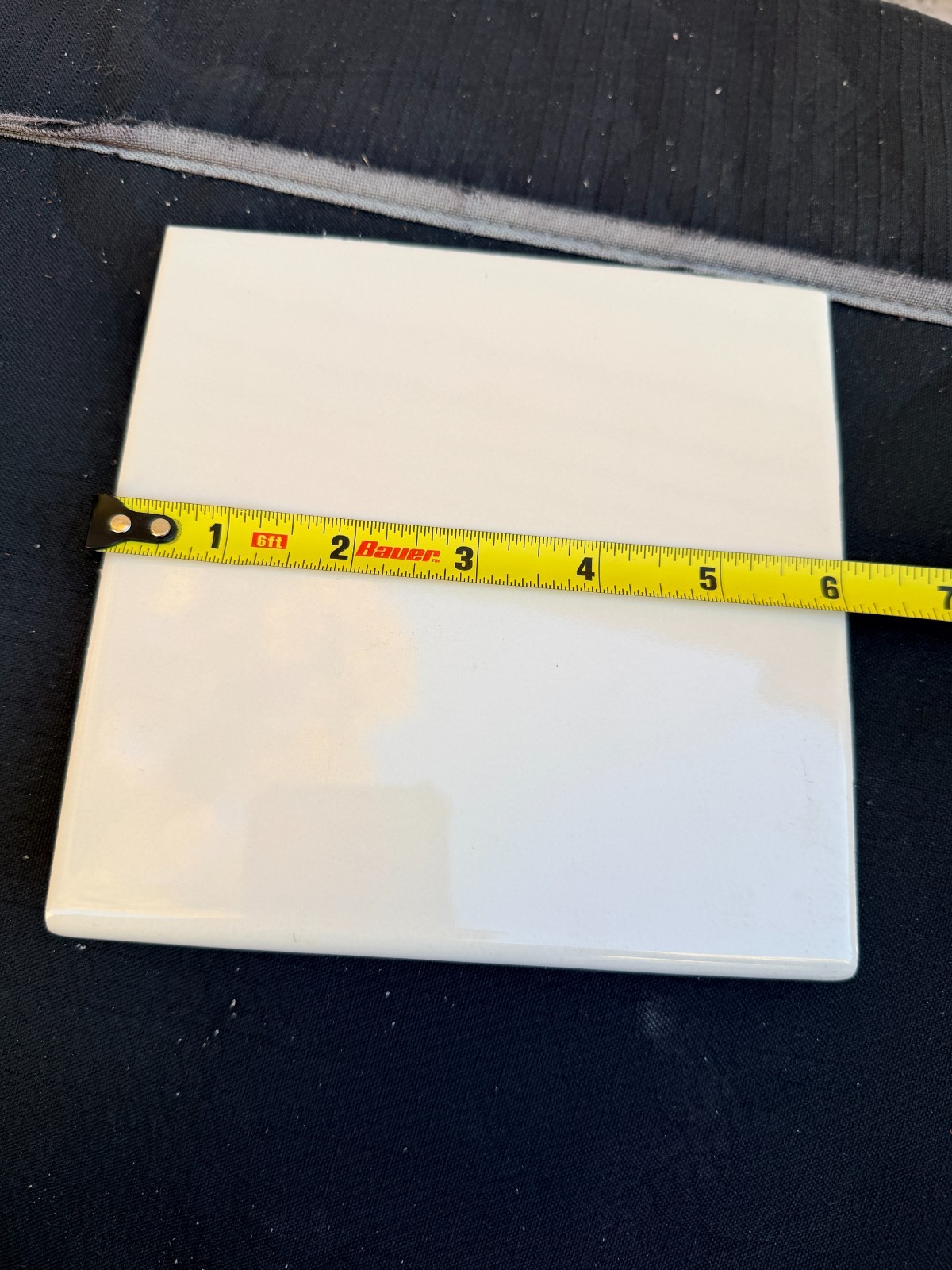 Lot of 2 – Daltile 6×6″ Almond Bullnose Tile D135