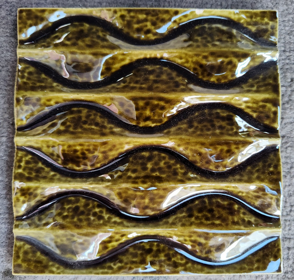 NOS Vintage Malkin Johnson England Ceramic Tile 6″ x 6″ CRACKLED GREEN WAVE