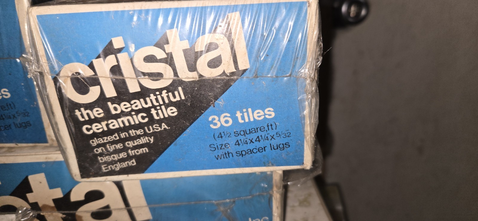 Cristal Glazed Ceramic Wall Tile 4 1/4 x 4 1/4, 36 Pack, White/Gold $175pr Box