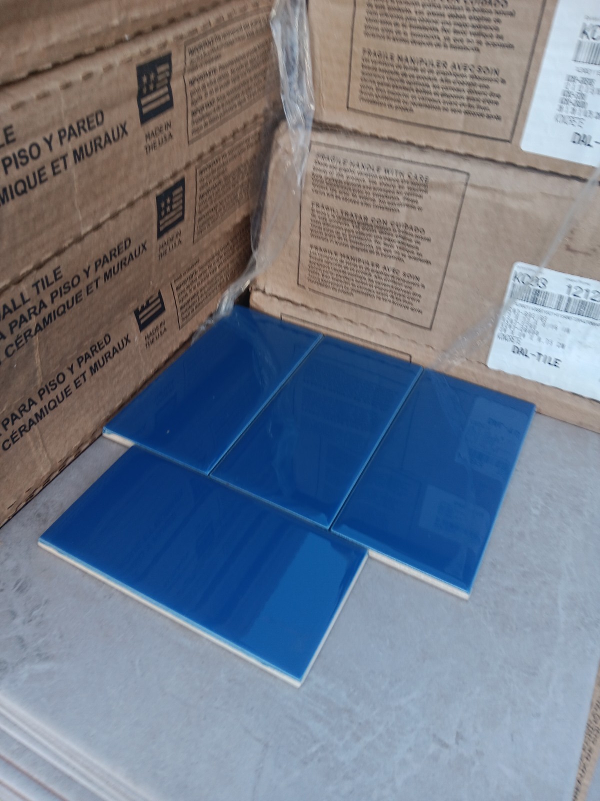 24 Tiles ( 3 ft² ) Glossy Seabreeze Blue Ceramic Wall Tile 3″ x 6″.. Retro