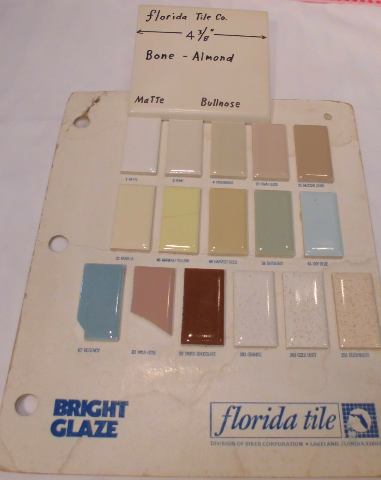 1 pc. *Bone – Almond* Matte Bullnose Ceramic Tile 4-3/8″ by Florida Co. (NOS)