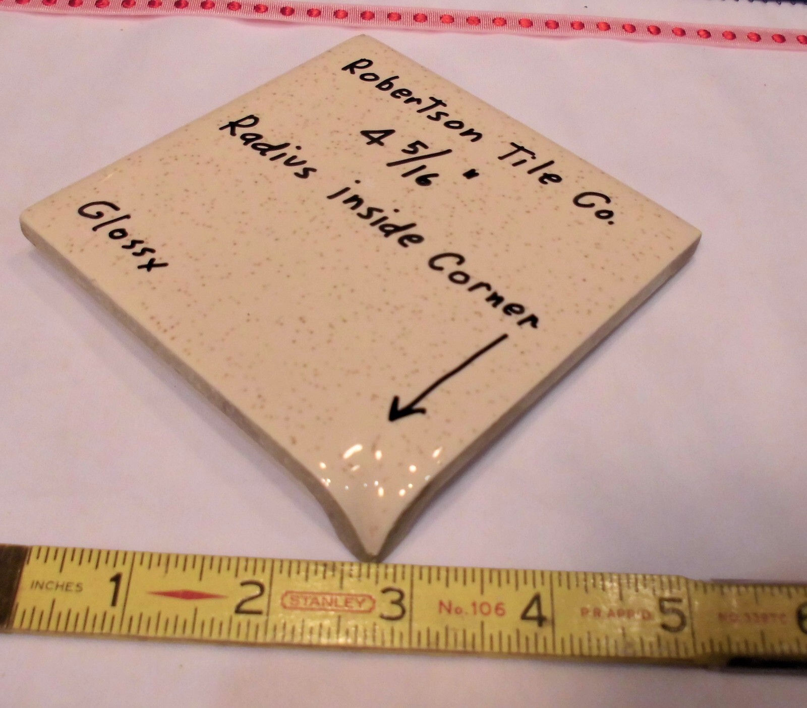 1 pc. Sandstone: Radius Bullnose Inside Corner Ceramic Tile: 4-3/8″ Robertson