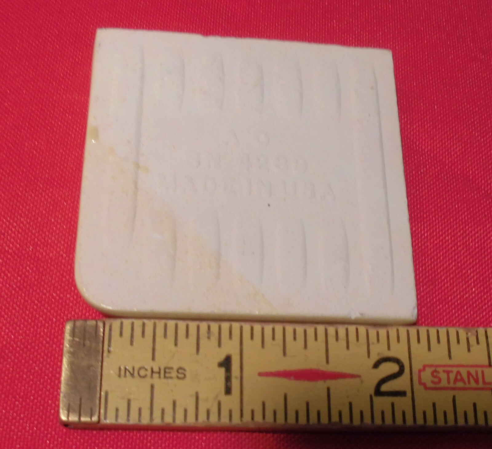 1 pc. Autumn Gold – Yellow 2″ X 2″ X 5/16″ Ceramic Surface Bullnose Corner Tile