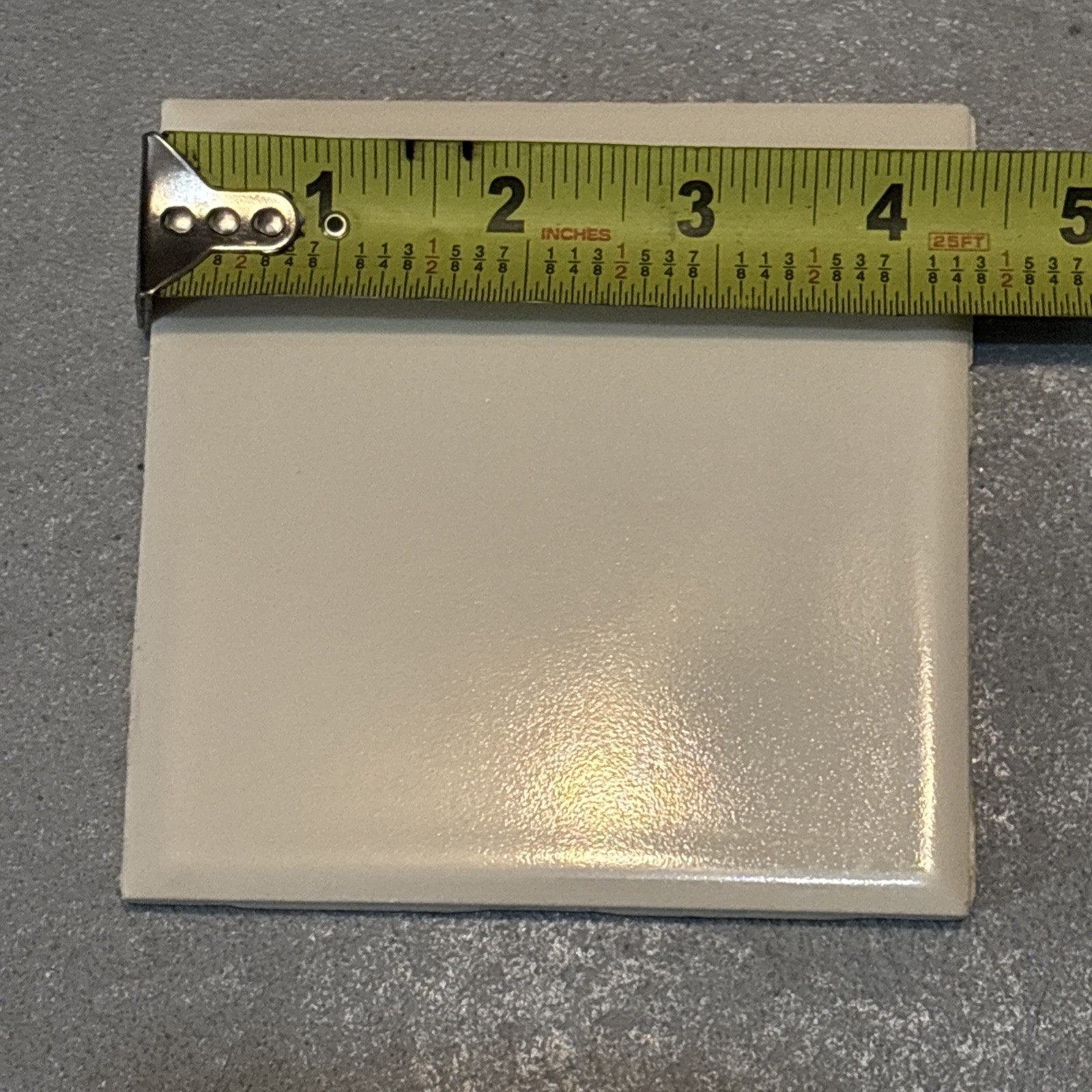 Vintage Ceramic Florida Tile Co. Bone White 4 3/8″x4 3/8″ Glossy (Light Beige)