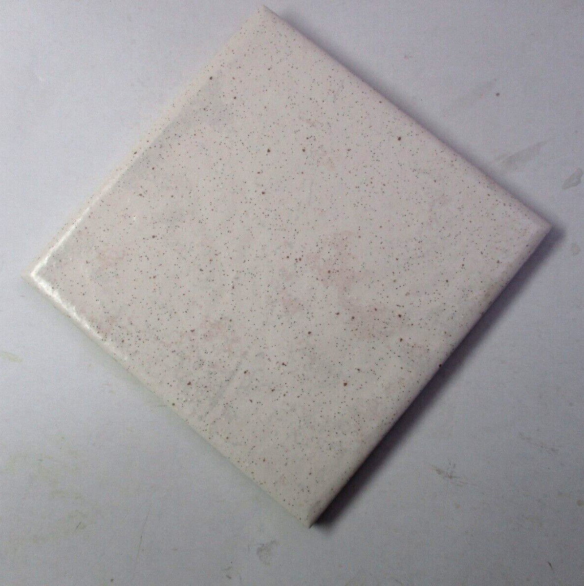 1 Wall Tile Interceramic USA 4-1/4″ Satin Brown Specks on Light Beige Wrinkled